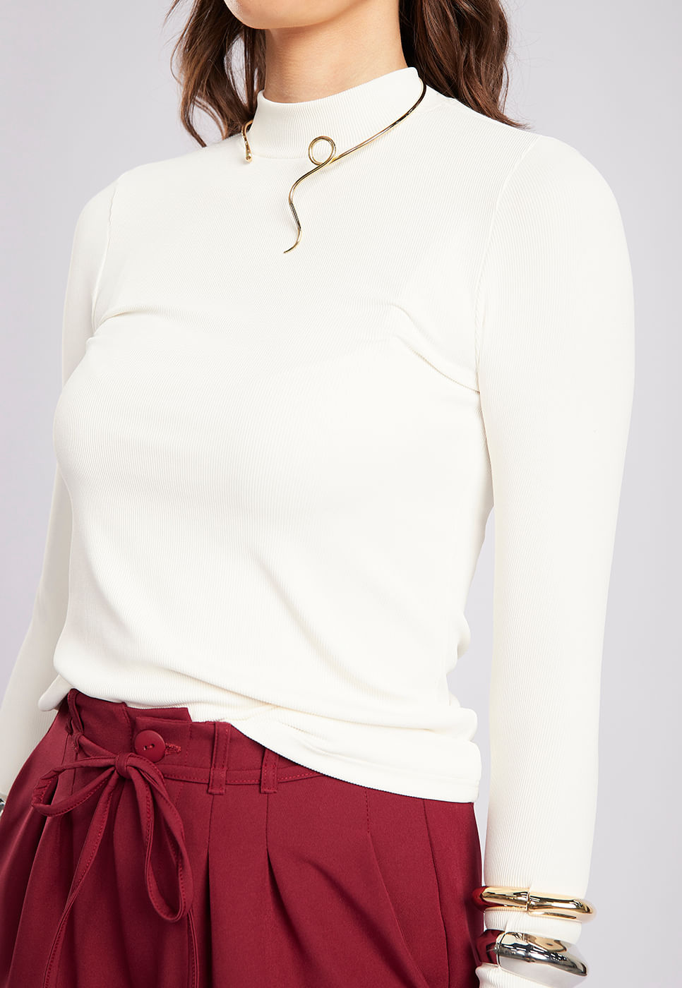 251011032A_BLUSA-MANGA-LONGA-CANELADA-OFF-WHITE_3
