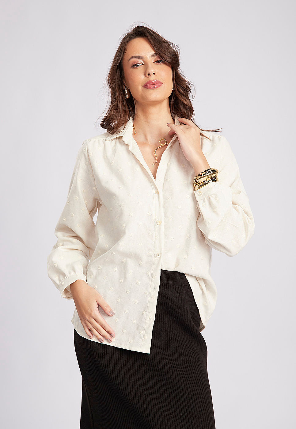 251011028A_CAMISA-MANGA-LONGA-EM-LINHO_1