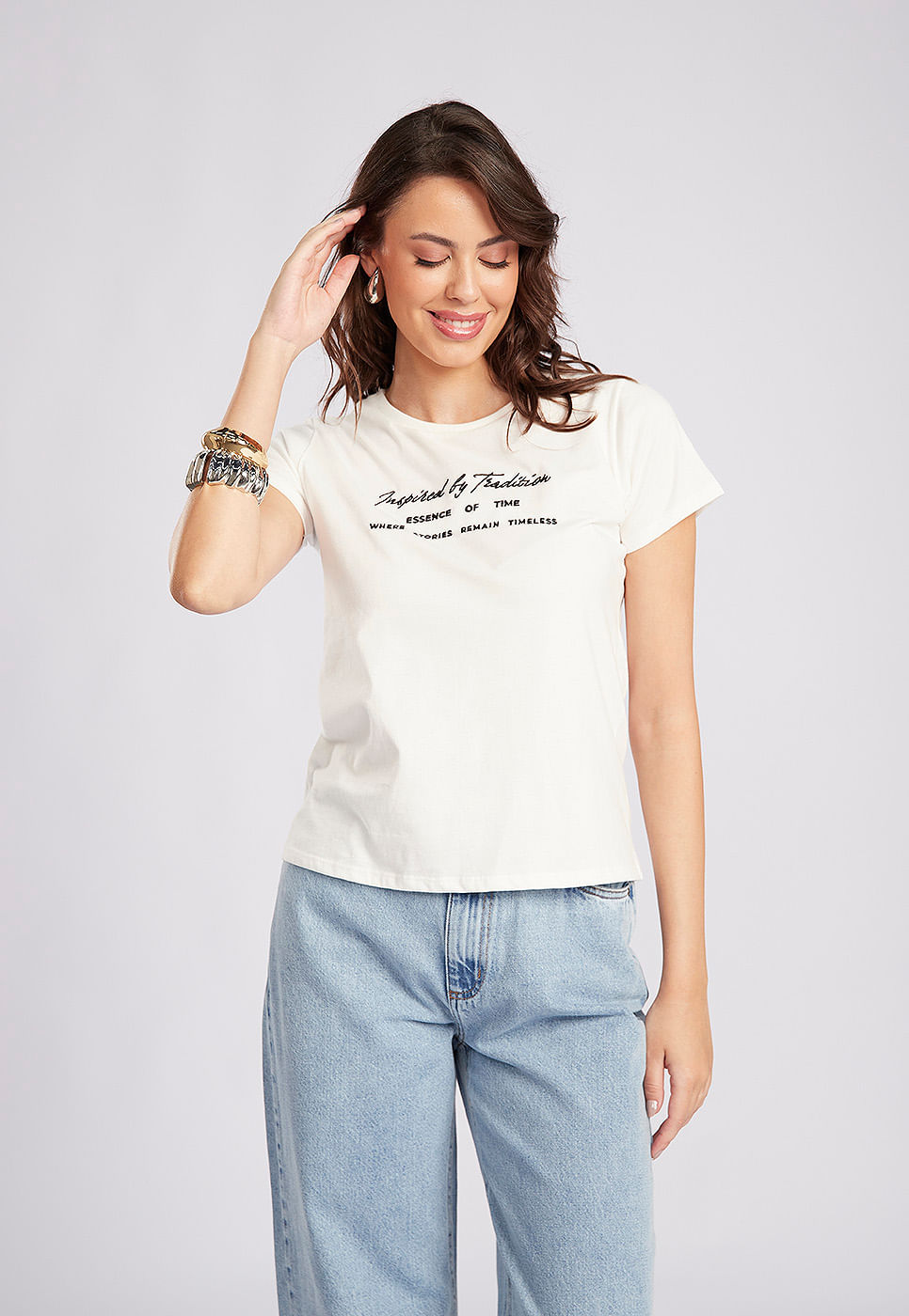 251011035A_BLUSA-MANGA-CURTA-OFF-WHITE-BORDADO-TRADITION_2