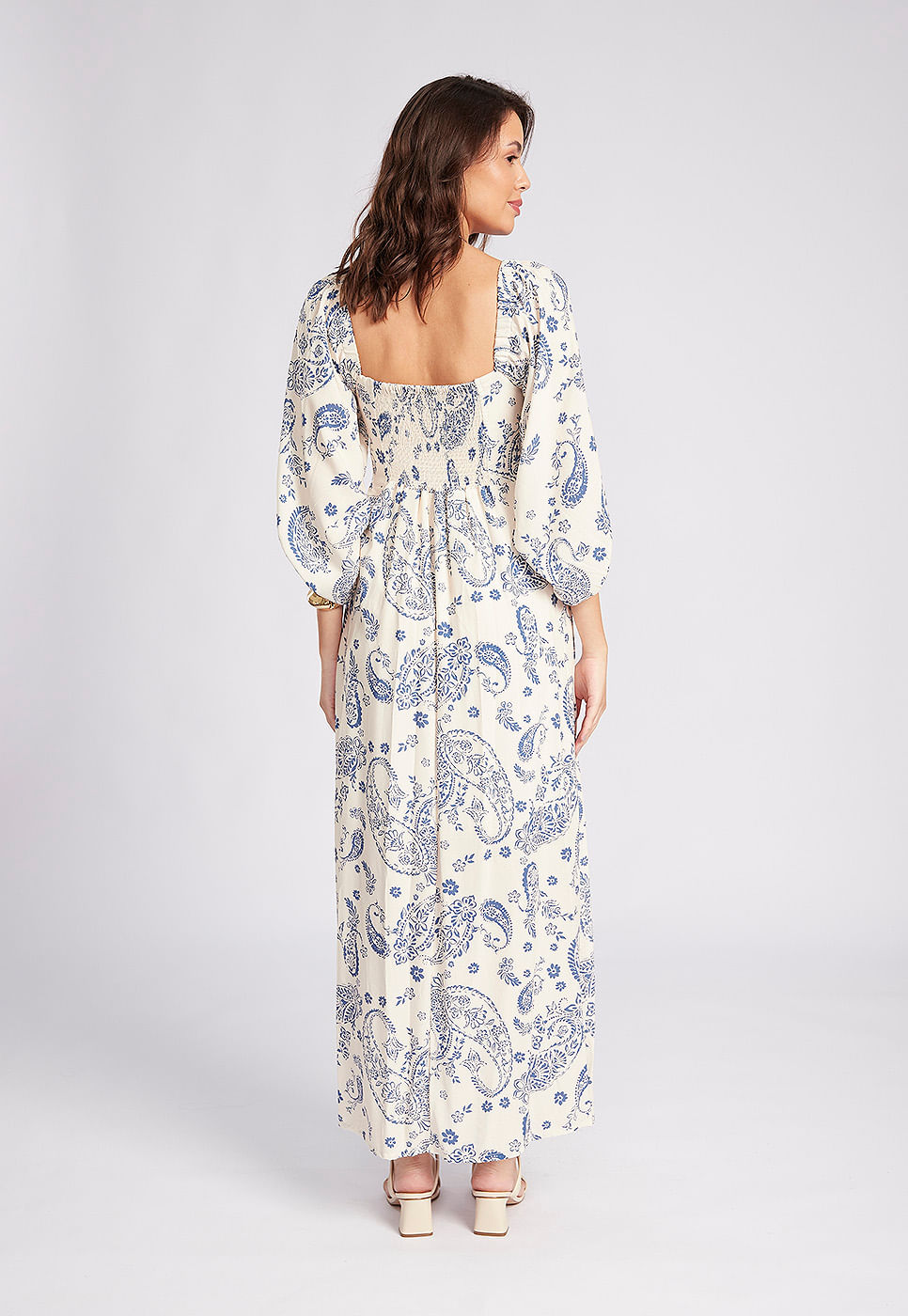 251030008A_VESTIDO-LONGO-EM-VISCOSE-ESTAMPADA-OFF-WHITE_3
