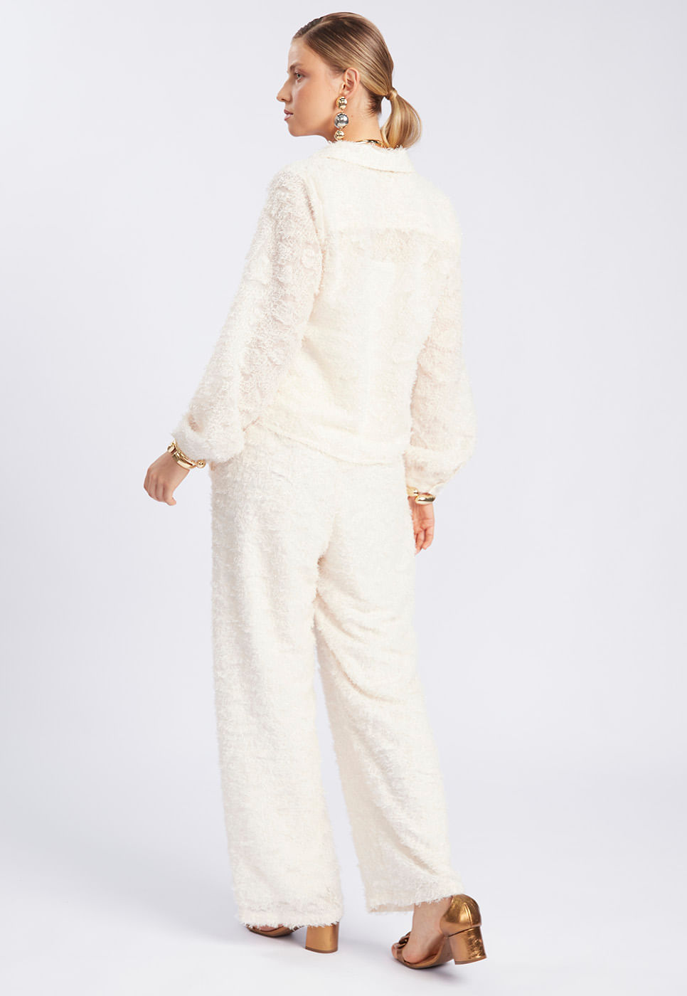 251070016A_CALCA-RETA-CHIFFON-TEXTURIZADO-OFF-WHITE_3