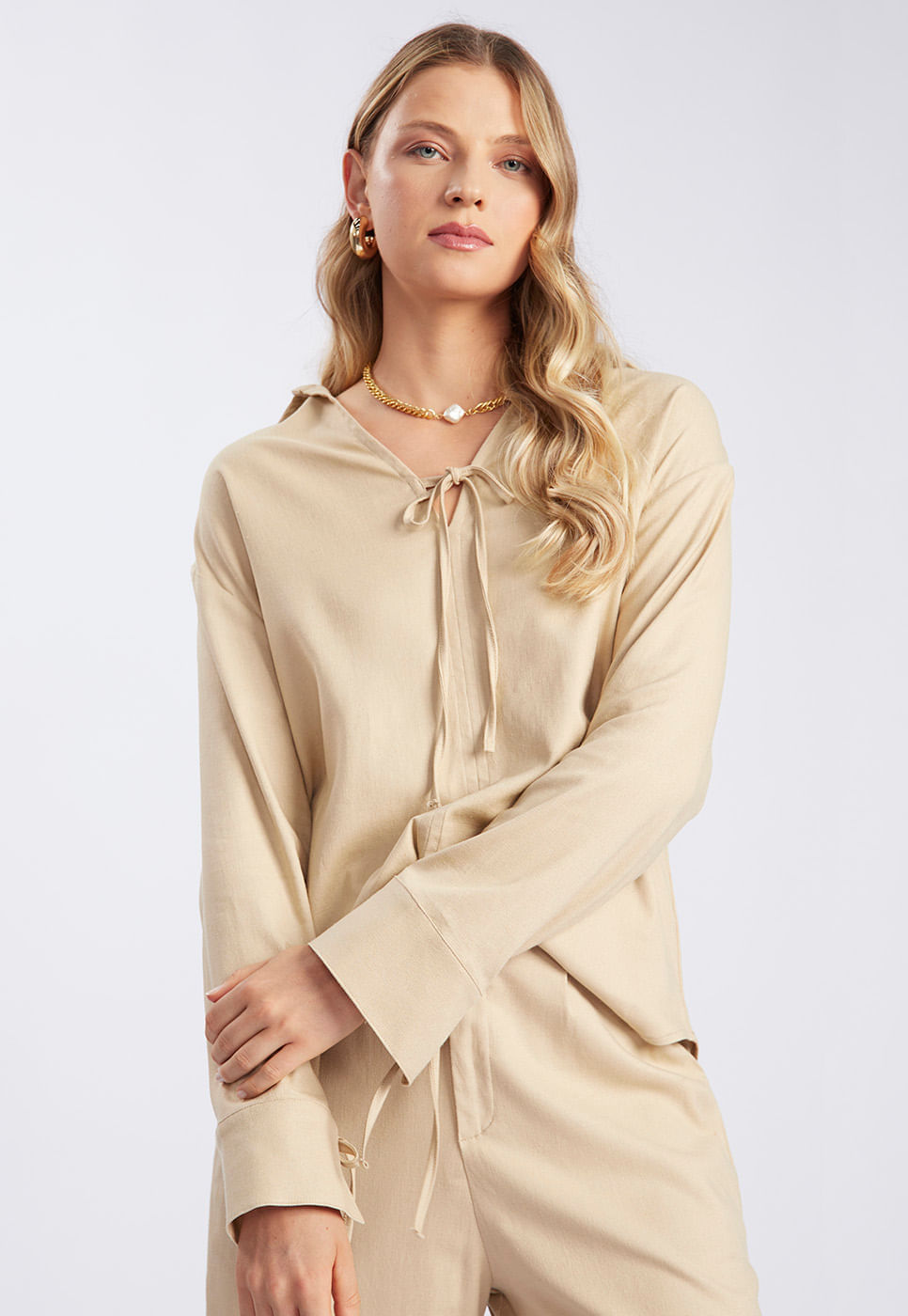 251011049A_BLUSA-MANGA-LONGE-EM-LINHO-BEGE_3