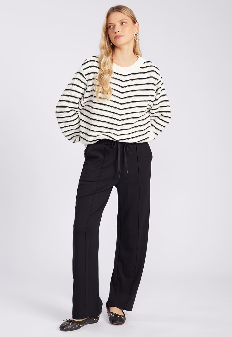 251011017A_BLUSAO-LISTRADO-EM-TRICOT-OFF-WHITE_2.jpg