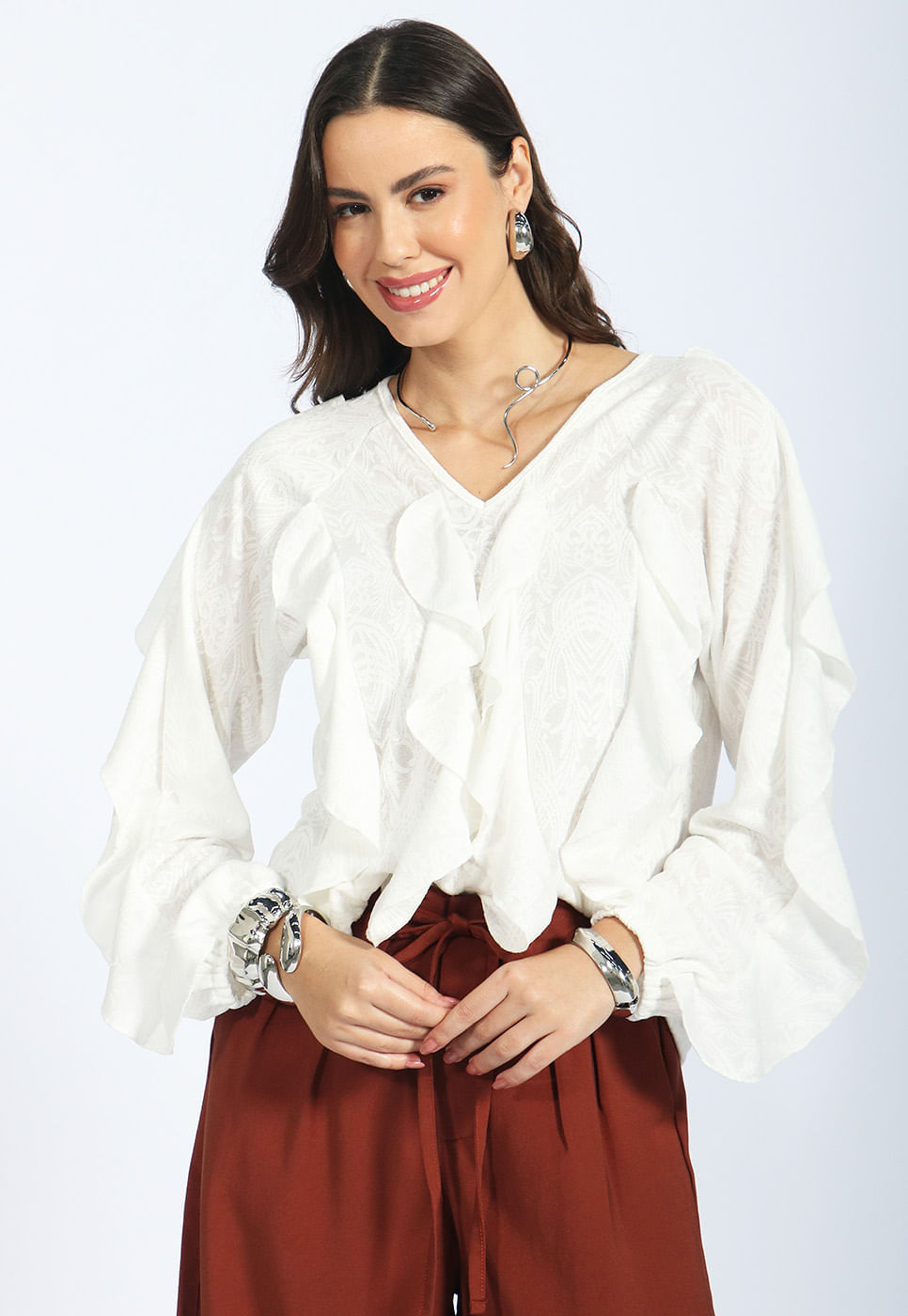 252011059A_BLUSA-MANGA-LONGA-EM-RENDA-COM-BABADOS-BRANCO_1