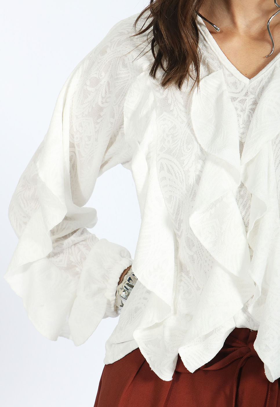 252011059A_BLUSA-MANGA-LONGA-EM-RENDA-COM-BABADOS-BRANCO_999
